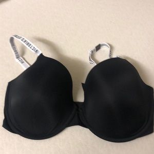 Victoria’s Secret T-shirt bra